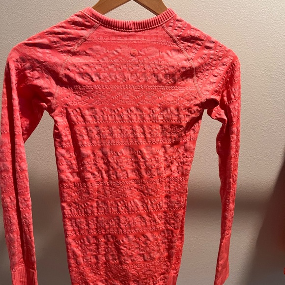 Lululemon Pullover Crewneck Longsleeve - Picture 7 of 8